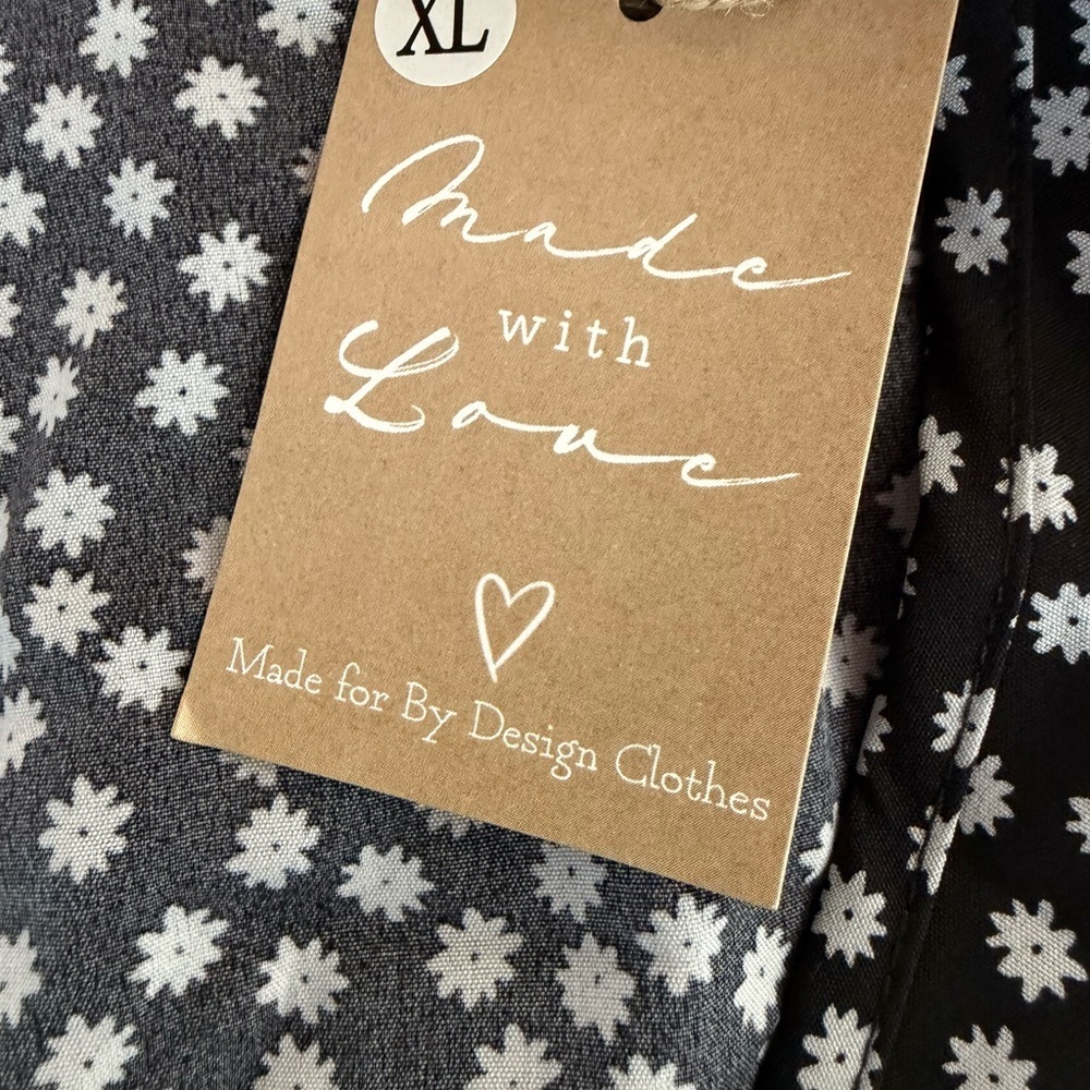 NWT Made With Love Black and White Floral Maxi Dress  | XL - Picture 4 of 5